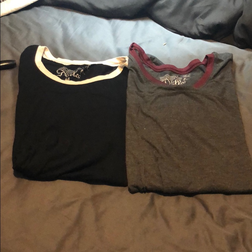 2 t shirts